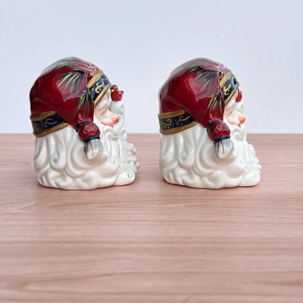 Hand Painted Santa Claus Salt & Pepper Christmas Shaker Set Large 4.5